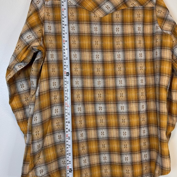 Wrangler Women's Yellow Plaid Pearl Snap Button Down Shirt Size Large - Picture 8 of 11
